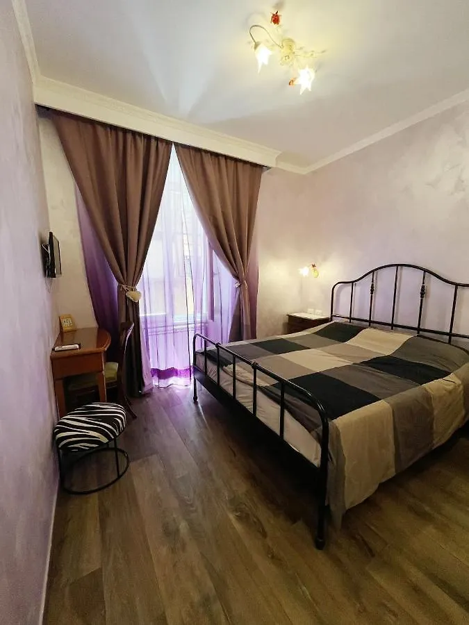 Iris Guest House Rzym 2*,  Włochy