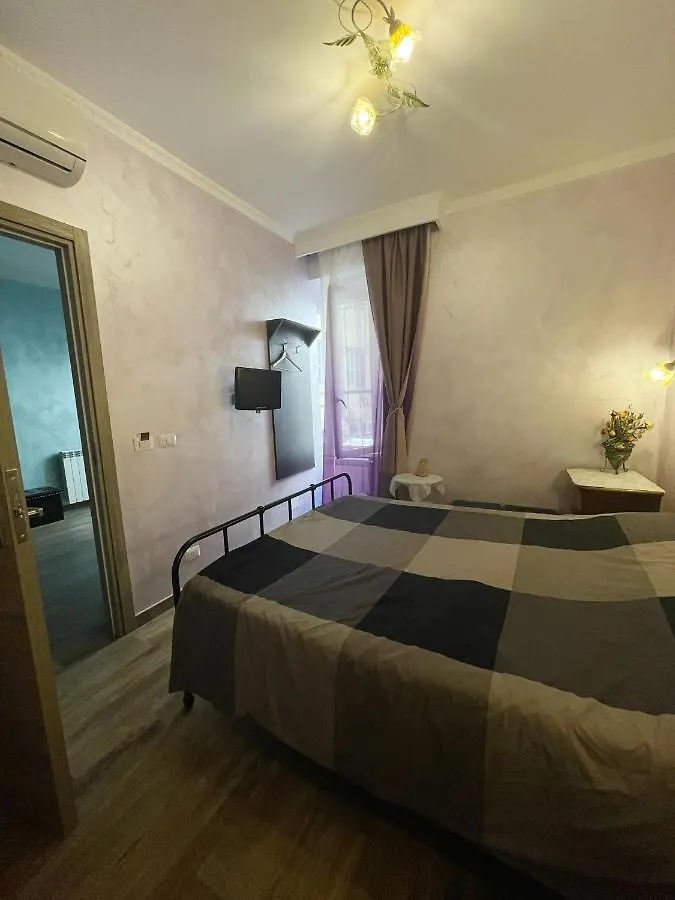 Iris Guest House Rome 2*,