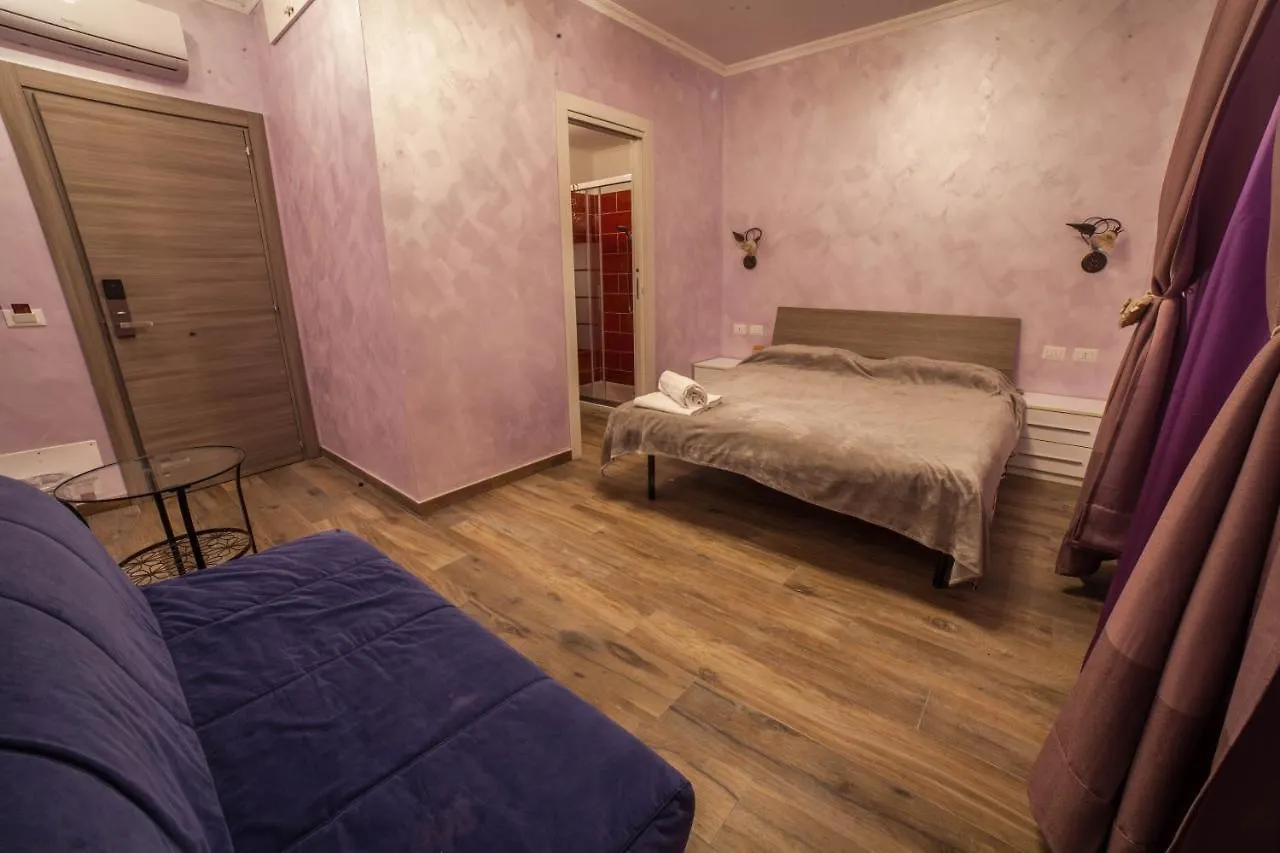 Iris Guest House Rzym 2*,  Włochy